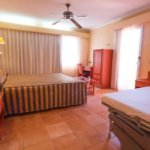 Habitación con Cama King